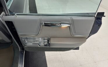 Cadillac-Deville-1962-Somerset-Blue-Metall-Gray-38