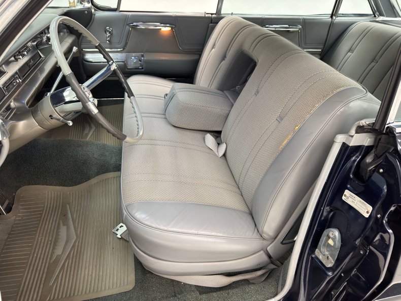 Cadillac-Deville-1962-Somerset-Blue-Metall-Gray-39