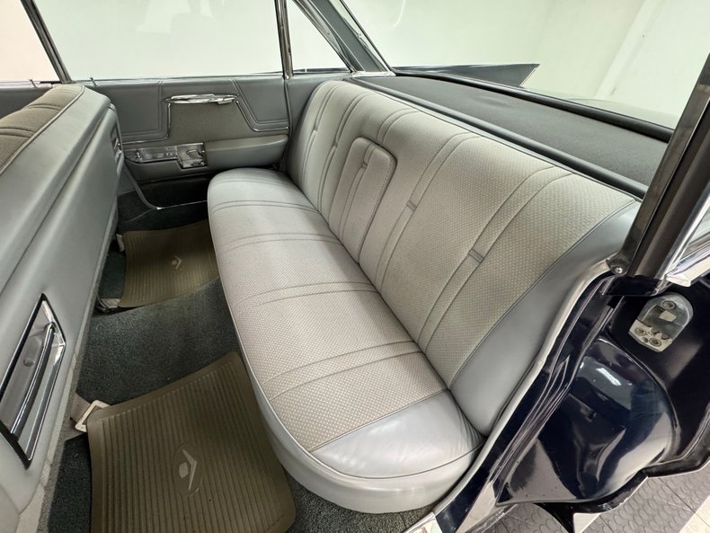 Cadillac-Deville-1962-Somerset-Blue-Metall-Gray-42