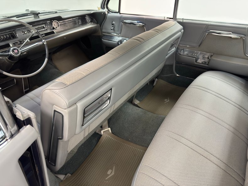 Cadillac-Deville-1962-Somerset-Blue-Metall-Gray-43