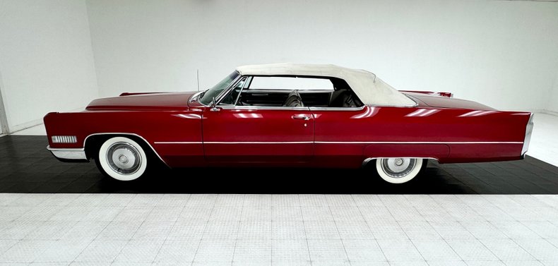 Cadillac-Deville-1966-Flamenco-Red-Metalli-Black-ampamp-White-1