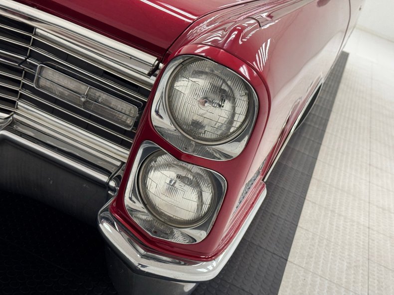 Cadillac-Deville-1966-Flamenco-Red-Metalli-Black-ampamp-White-21
