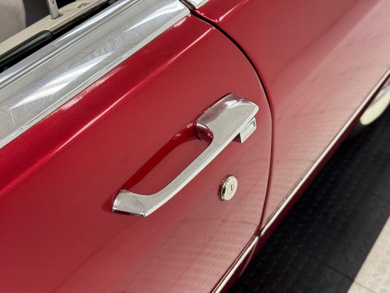 Cadillac-Deville-1966-Flamenco-Red-Metalli-Black-ampamp-White-28