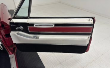 Cadillac-Deville-1966-Flamenco-Red-Metalli-Black-ampamp-White-46