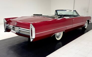 Cadillac-Deville-1966-Flamenco-Red-Metalli-Black-ampamp-White-6