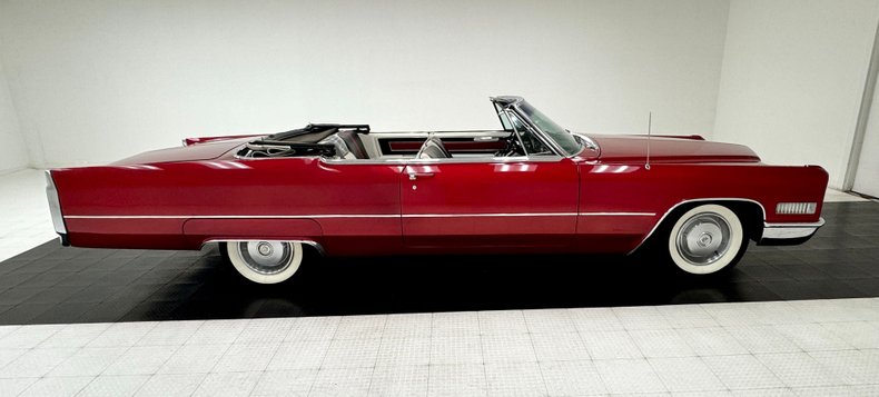 Cadillac-Deville-1966-Flamenco-Red-Metalli-Black-ampamp-White-7