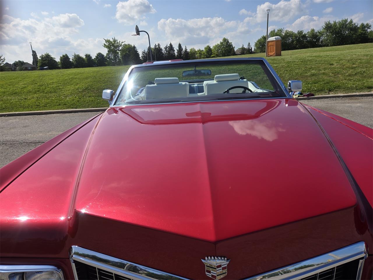 Cadillac-Deville-1970-Red-White-1