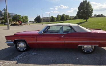 Cadillac-Deville-1970-Red-White-10