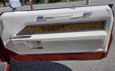Cadillac-Deville-1970-Red-White-21