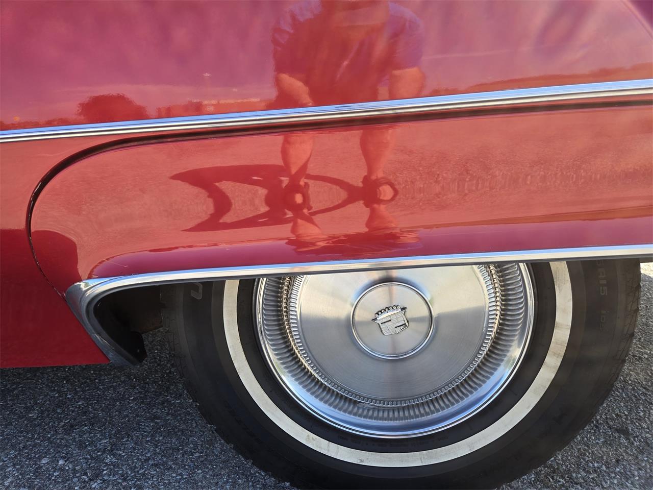 Cadillac-Deville-1970-Red-White-44