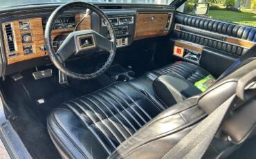Cadillac-Deville-1983-Silver-Black-5