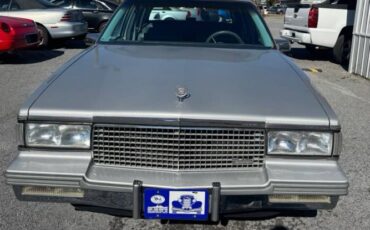Cadillac-Deville-1988-Silver-Gray-2