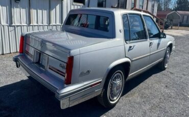 Cadillac-Deville-1988-Silver-Gray-5