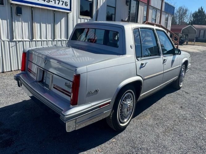 Cadillac-Deville-1988-Silver-Gray-5