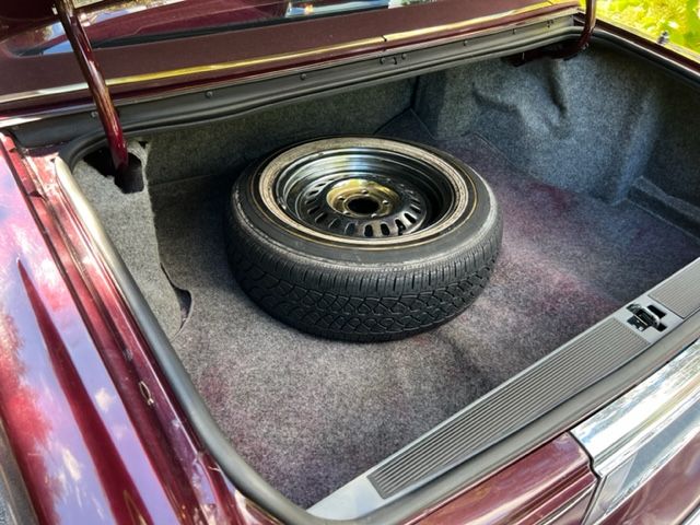 Cadillac-Deville-1989-Maroon-Red-13