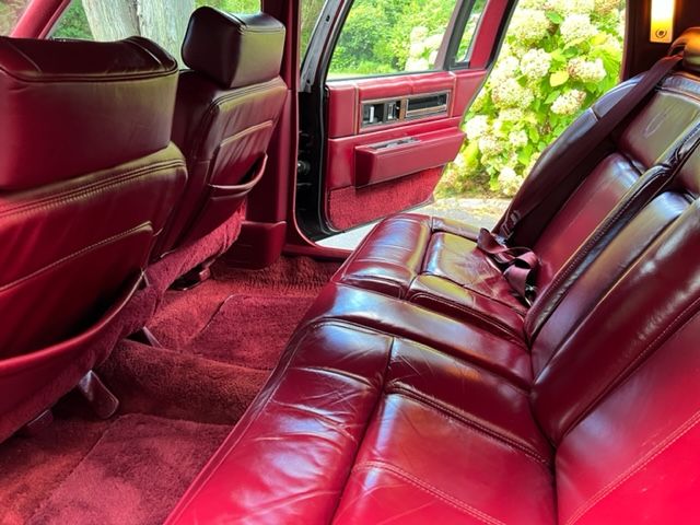 Cadillac-Deville-1989-Maroon-Red-8
