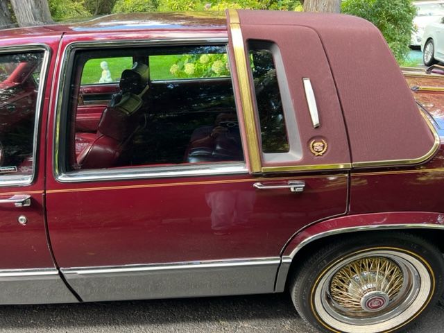 Cadillac-Deville-1989-Maroon-Red-9