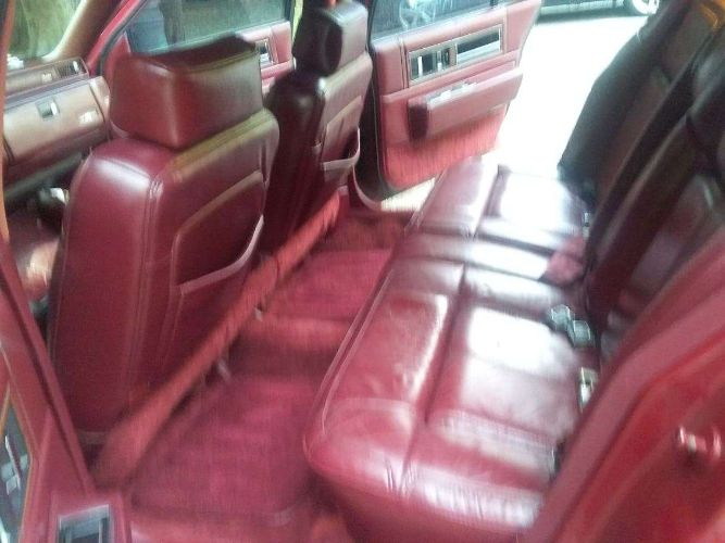 Cadillac-Deville-1990-10