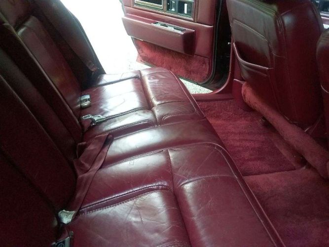 Cadillac-Deville-1990-15