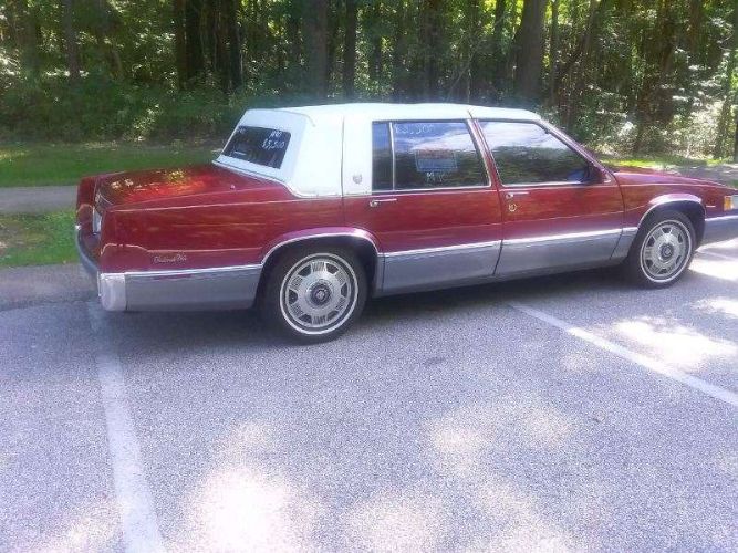 Cadillac-Deville-1990-21
