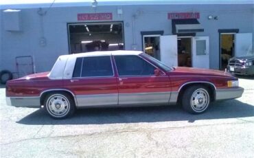 Cadillac-Deville-1990-28