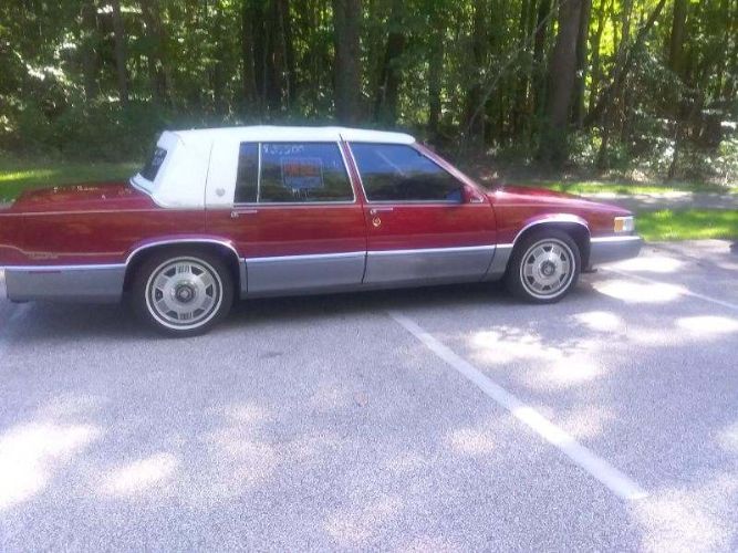 Cadillac-Deville-1990-29