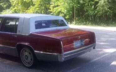 Cadillac-Deville-1990-30