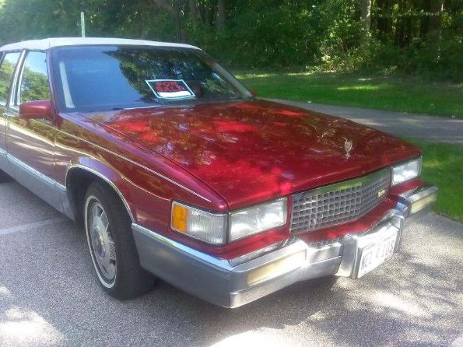 Cadillac-Deville-1990-34