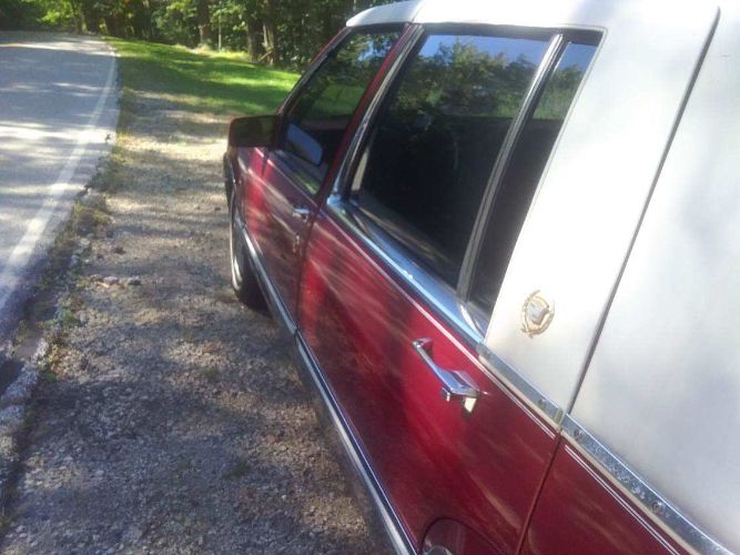 Cadillac-Deville-1990-6