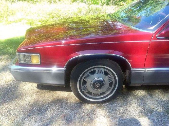 Cadillac-Deville-1990-9
