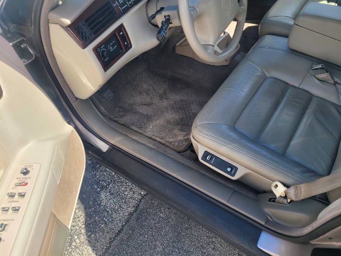Cadillac-Deville-1995-Silver-6
