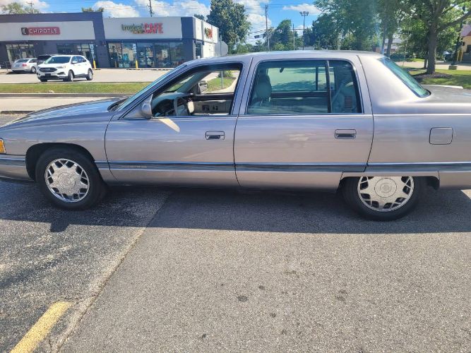 Cadillac-Deville-1995-Silver