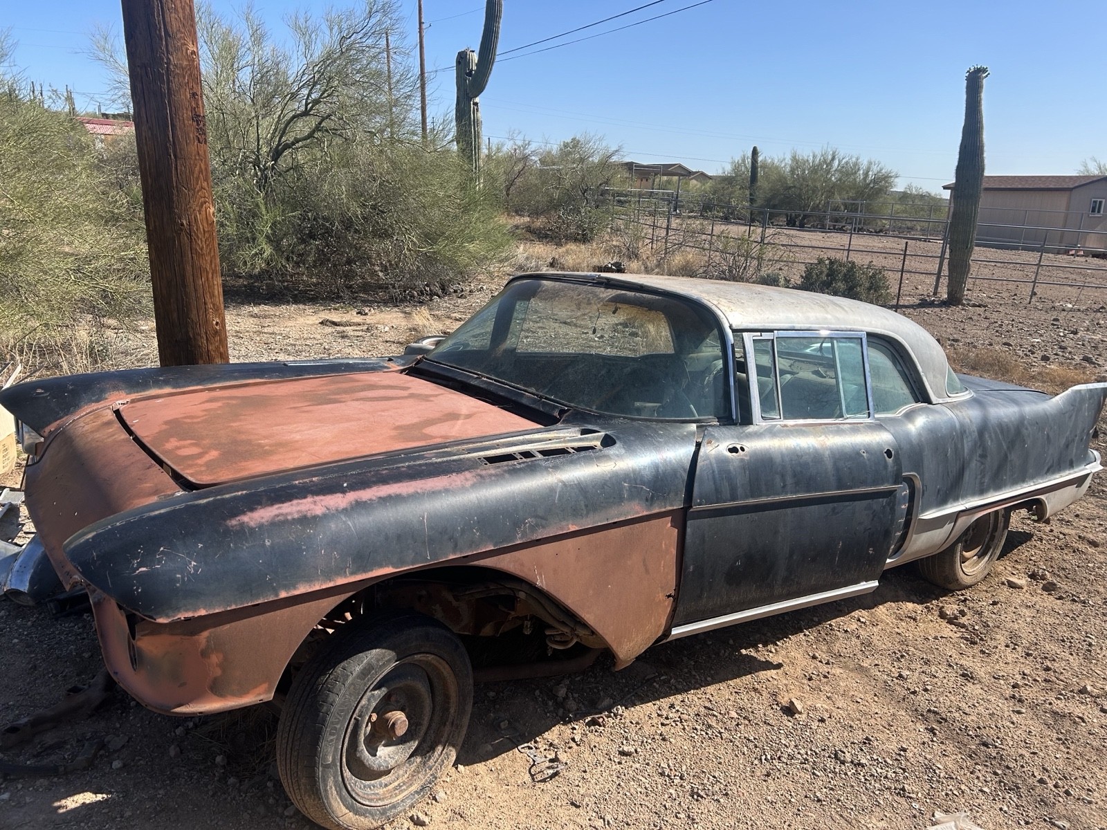 Cadillac-Eldorado-1957
