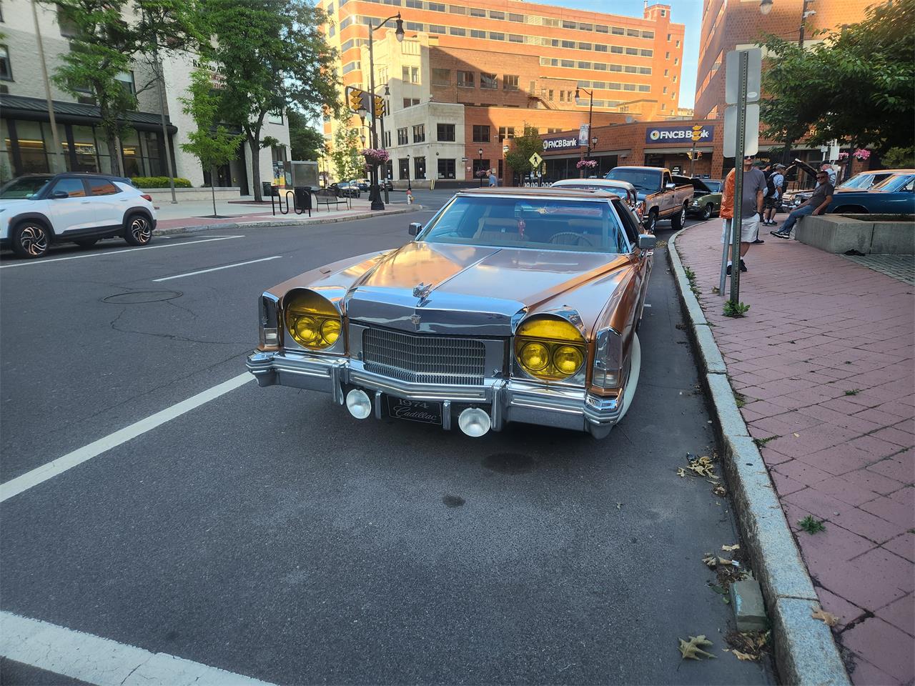 Cadillac-Eldorado-1974-Victorian-Amber-Fire-Victorian-Amber-Fire-11