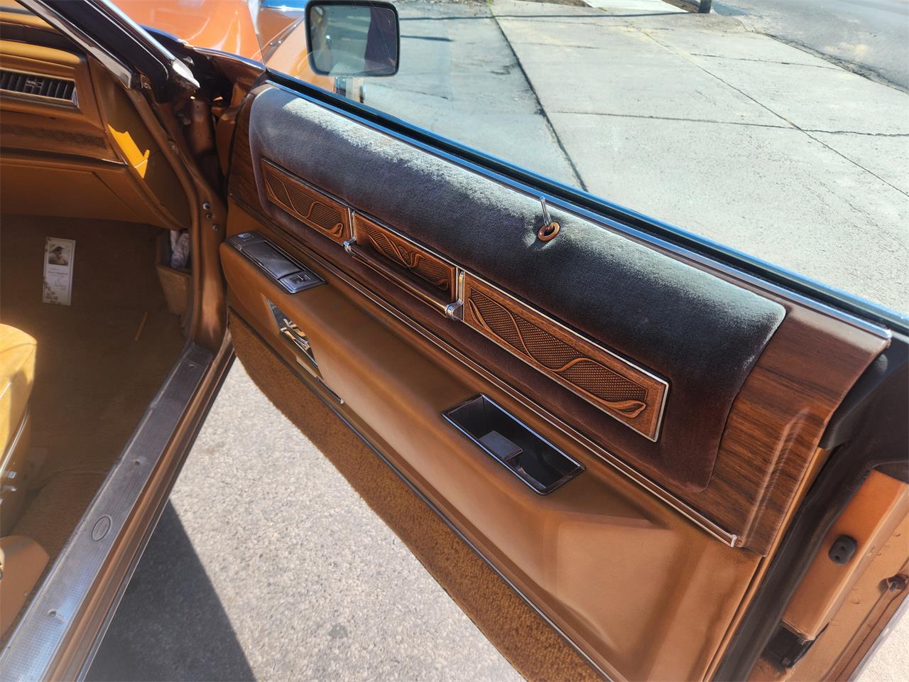 Cadillac-Eldorado-1974-Victorian-Amber-Fire-Victorian-Amber-Fire-15