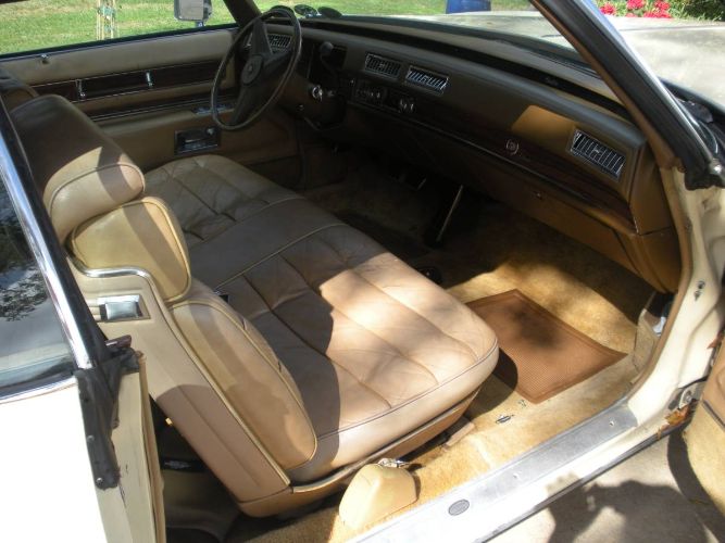 Cadillac-Eldorado-1975-5