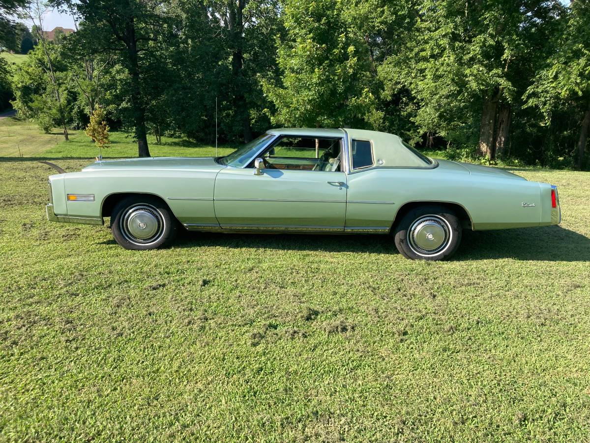 Cadillac-Eldorado-1975-green-11