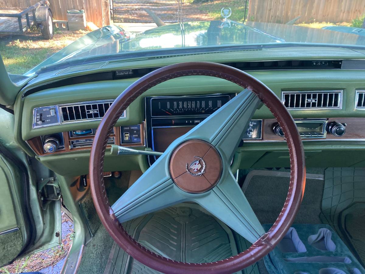 Cadillac-Eldorado-1975-green-7