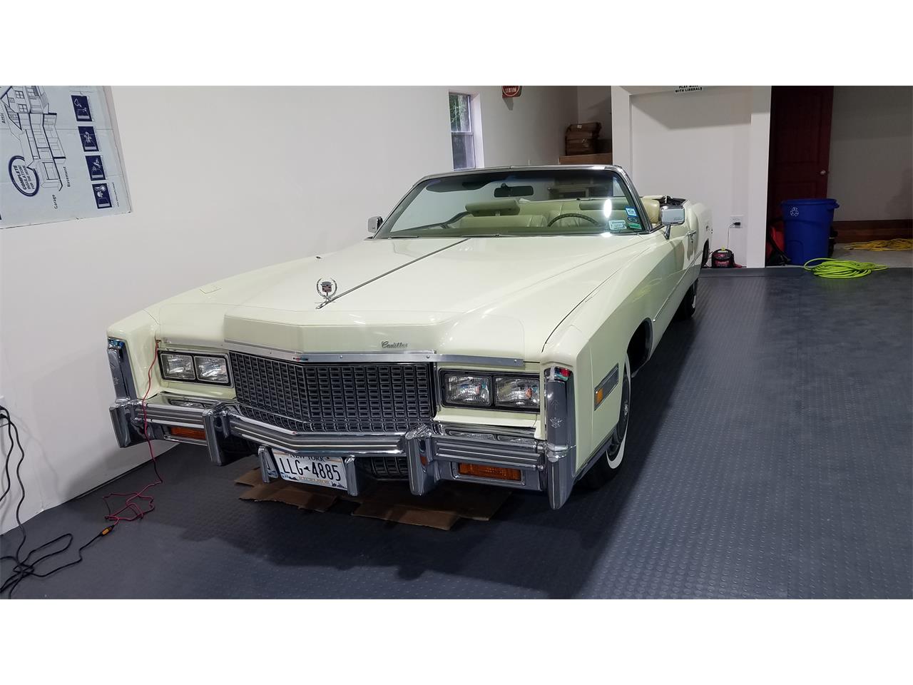 Cadillac-Eldorado-1976-Beige-Beige-1