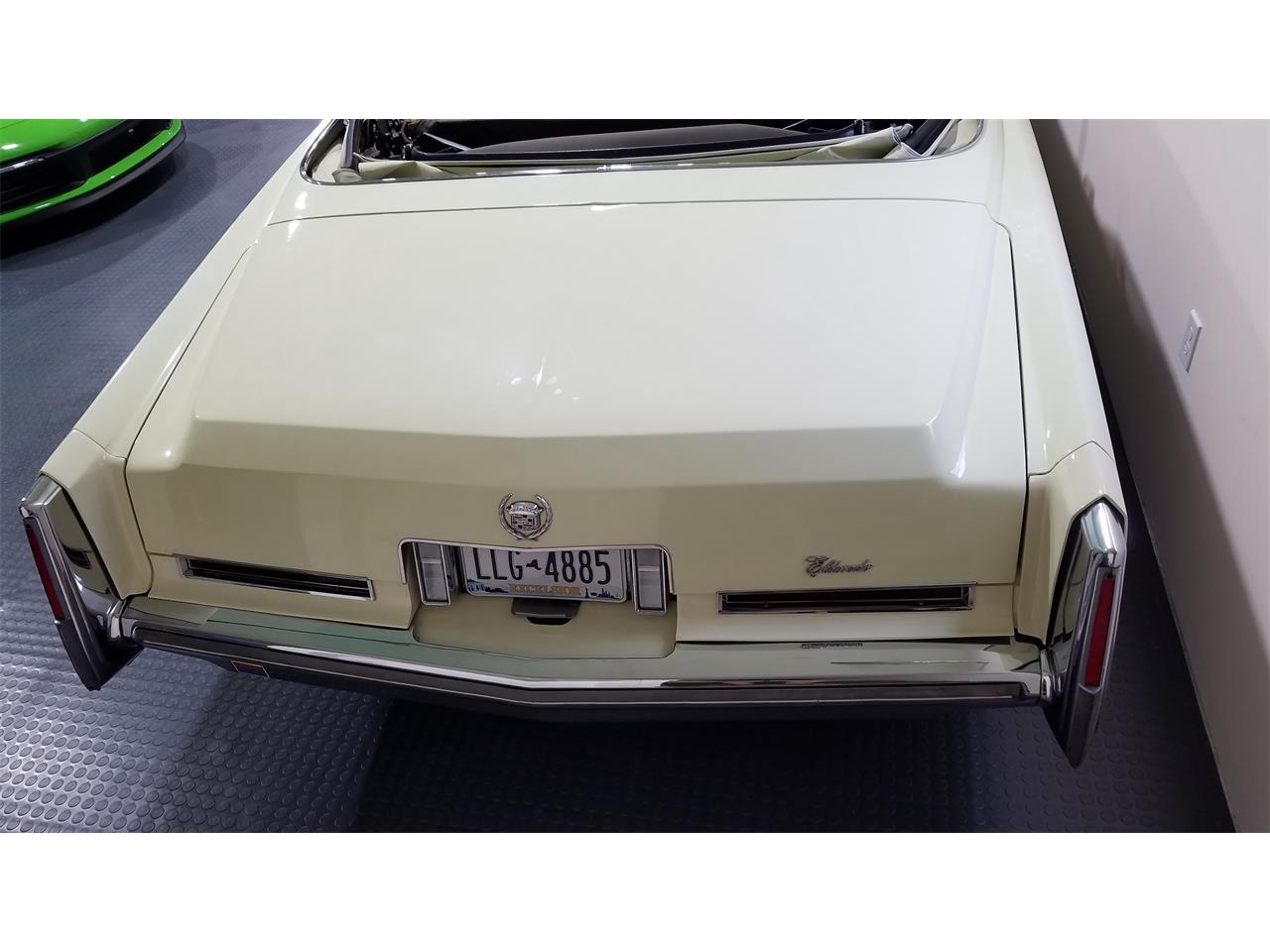 Cadillac-Eldorado-1976-Beige-Beige-18