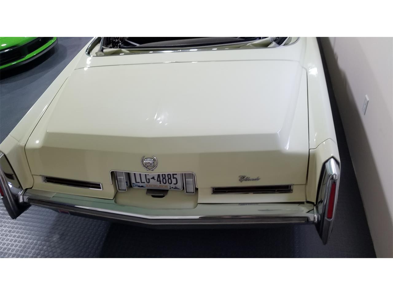 Cadillac-Eldorado-1976-Beige-Beige-19