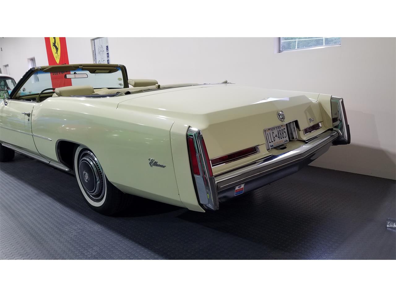 Cadillac-Eldorado-1976-Beige-Beige-9