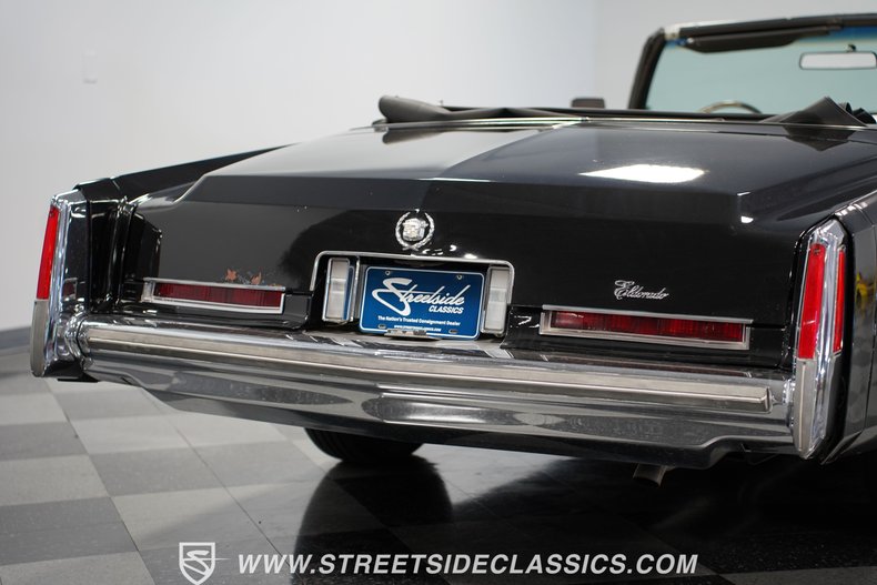 Cadillac-Eldorado-1976-Black-White-27