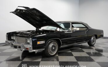 Cadillac-Eldorado-1976-Black-White-32