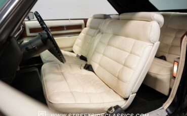 Cadillac-Eldorado-1976-Black-White-47