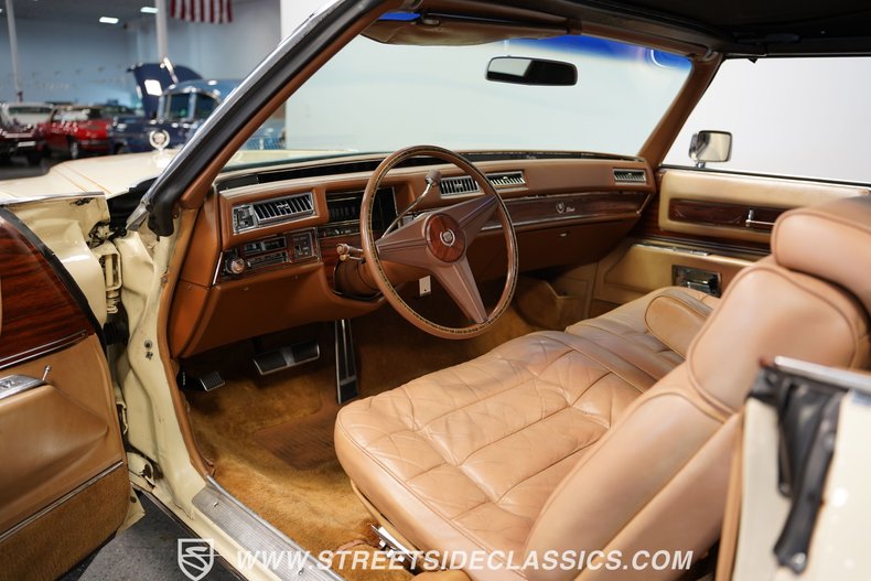 Cadillac-Eldorado-1976-Calumet-Cream-Beige-1