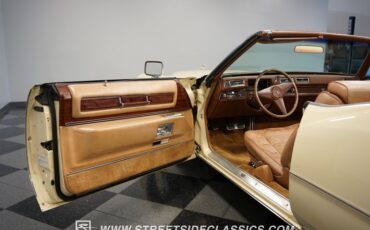 Cadillac-Eldorado-1976-Calumet-Cream-Beige-32