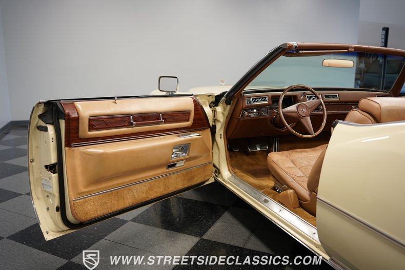 Cadillac-Eldorado-1976-Calumet-Cream-Beige-32