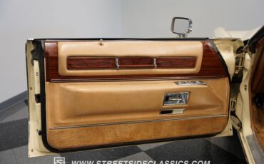 Cadillac-Eldorado-1976-Calumet-Cream-Beige-33