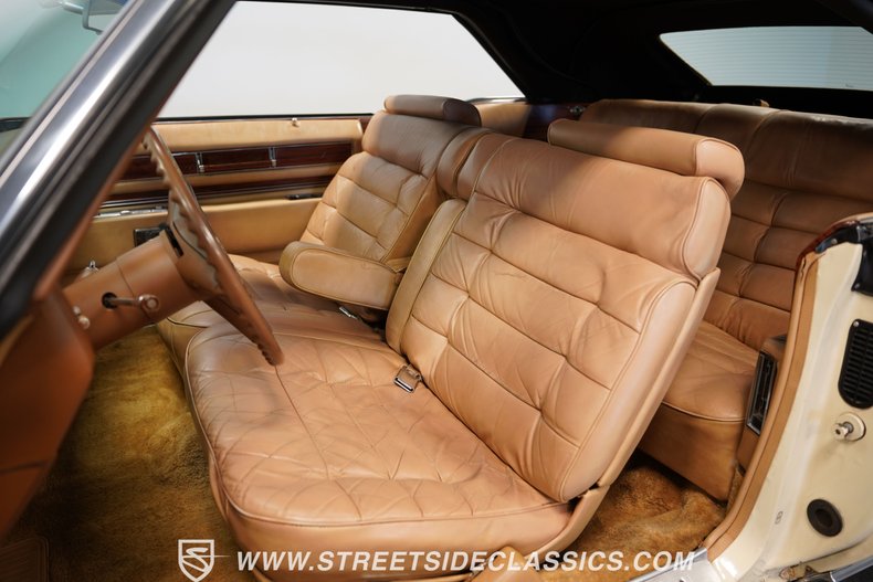 Cadillac-Eldorado-1976-Calumet-Cream-Beige-38
